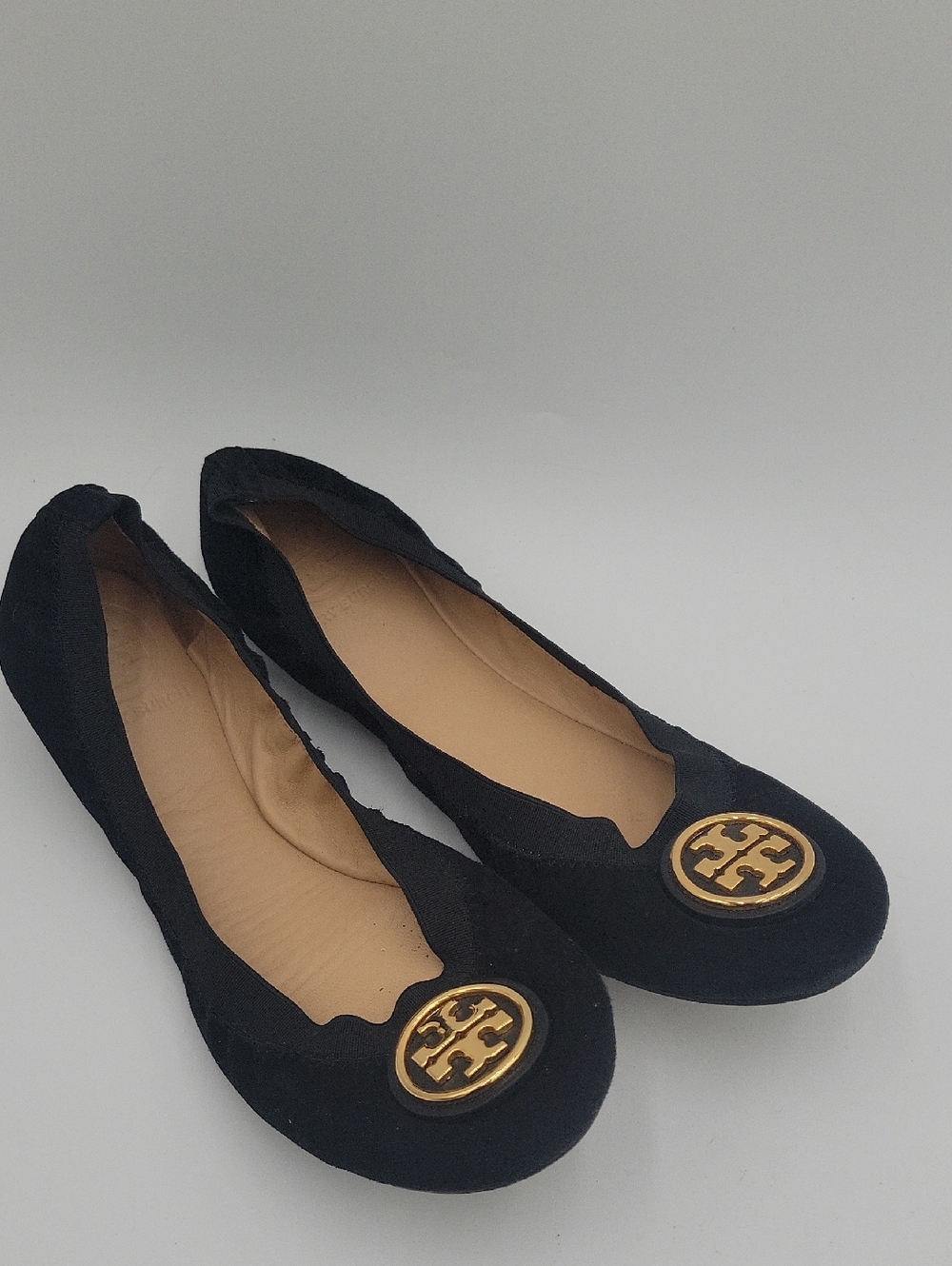Tory Burch Black Suede Logo Ballet Flats with Gold Tone Logo size 8.5 - Picture 4 of 8